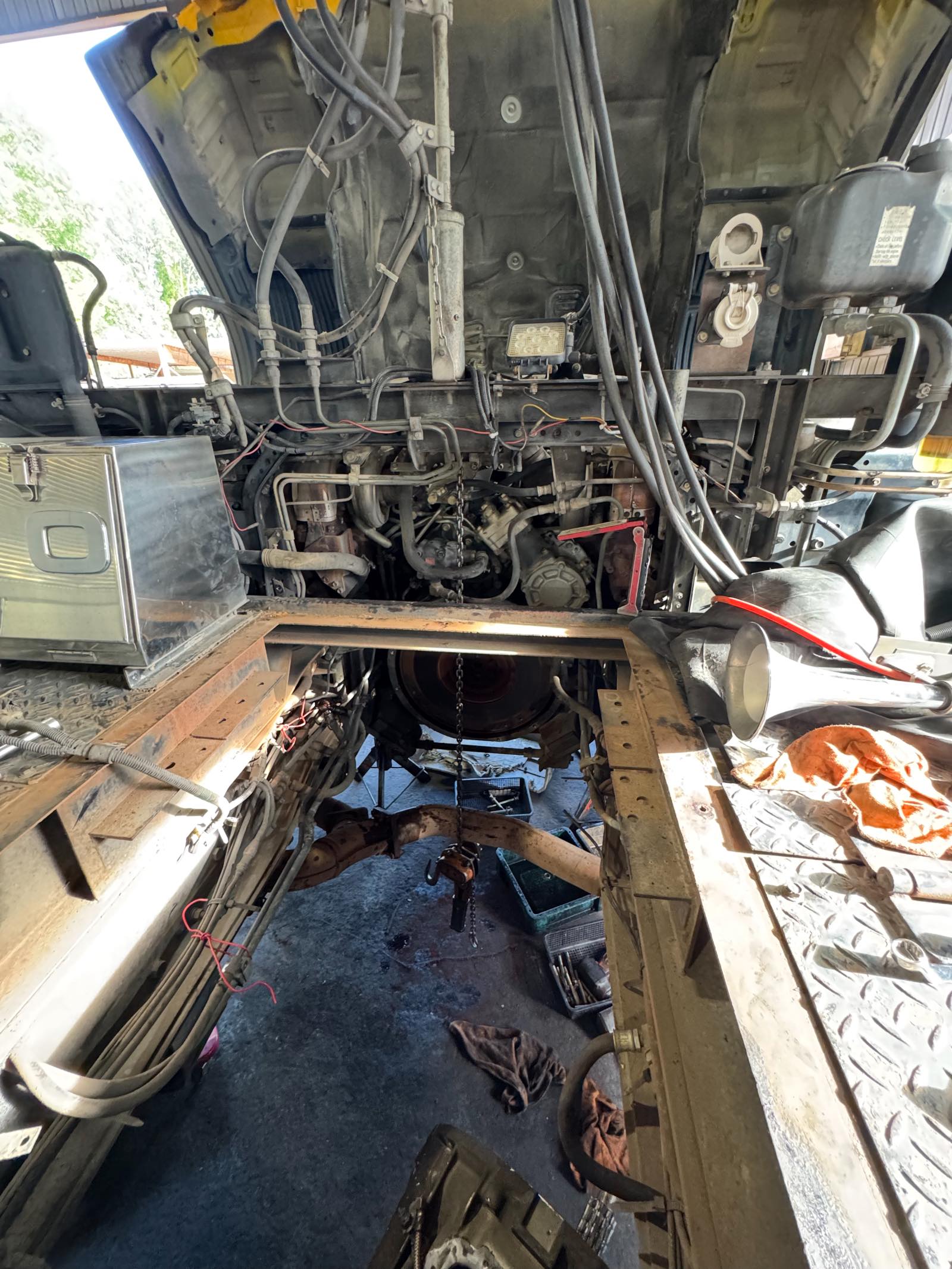 三菱FUSO_FV50クラッチ交換整備、クラッチの組付け