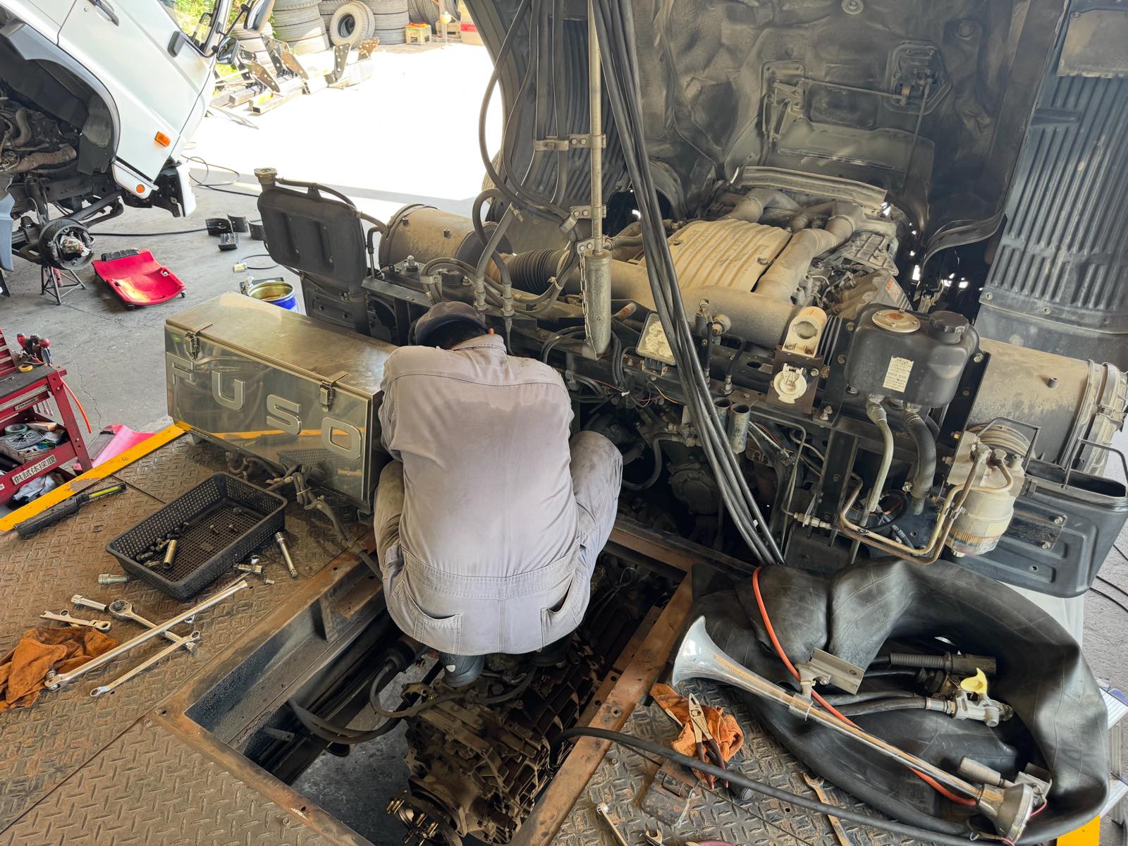 三菱FUSO_FV50クラッチ交換整備