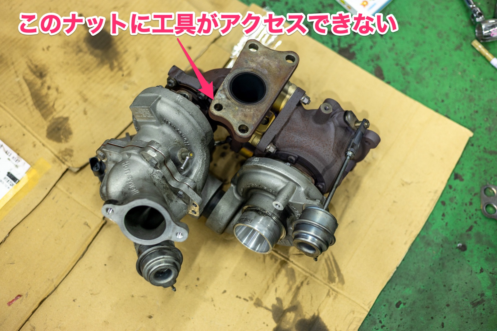 マツダCX5のターボ故障。ターボ本体の取外し