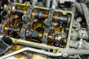 ダイハツムーブのエンジンがスラッジだらけに・・・